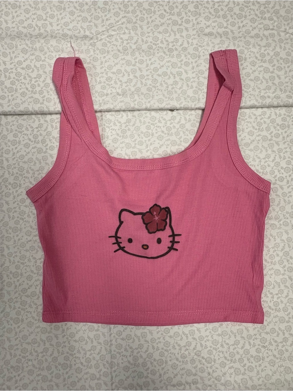 Women's Vintage Y2K Pink Hello Kitty Design Ribbed Knit Cropped Tank Top O/S